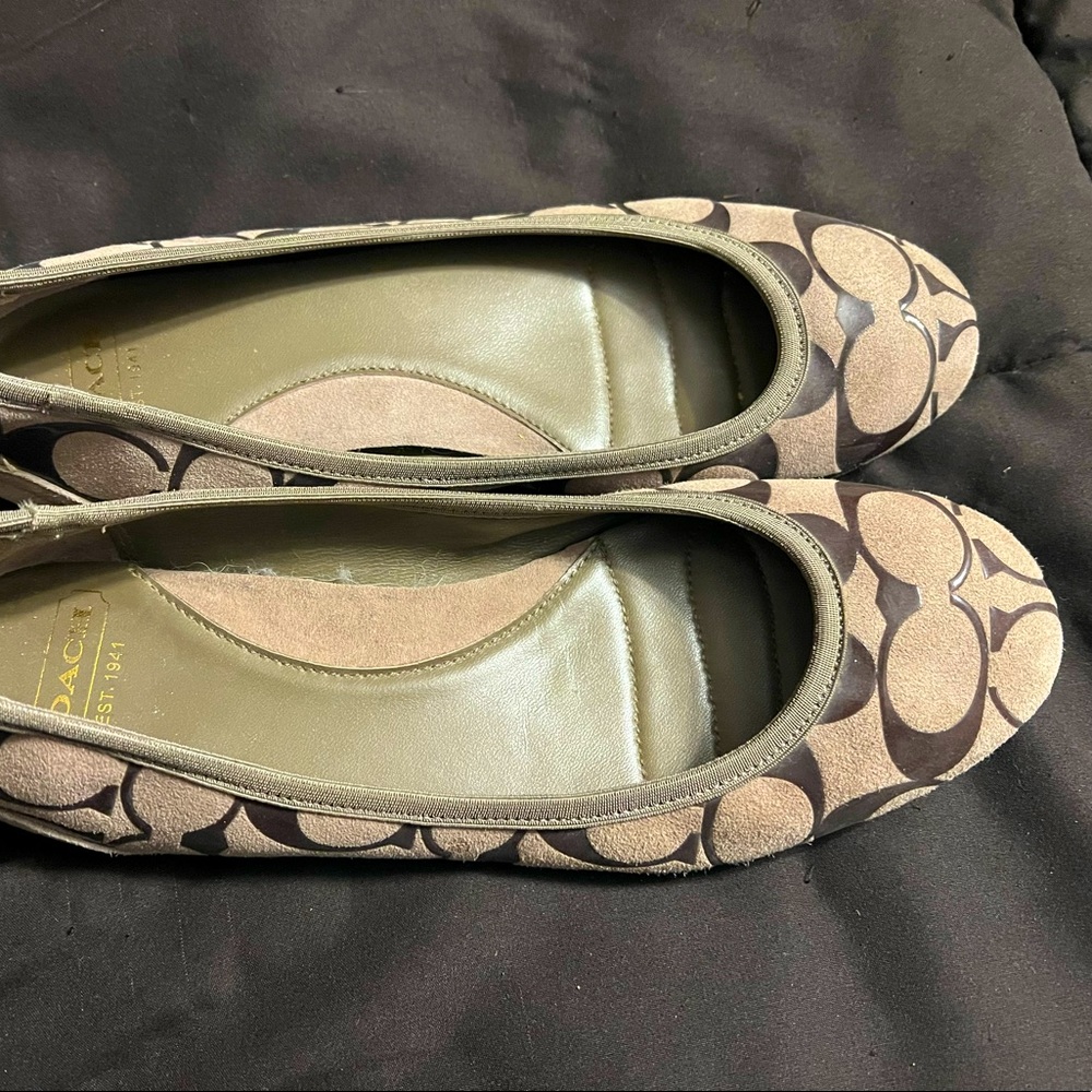 Womens Coach flats